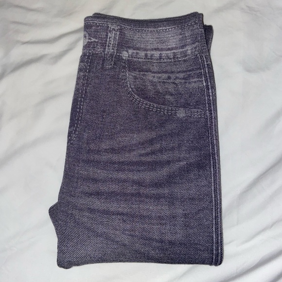 Arden’s Jeggings - Picture 1 of 3